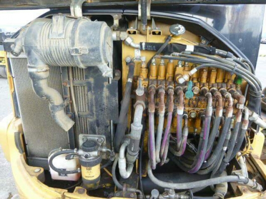 ขายCATERPILLAR 304CCR  มาใหม่  เก่าญี่ปุ่นแท้   ปี 2008  3,XXX  ชั่วโมง  สภาพสวย เดิมๆๆพร้อมใช้  โทร 089-3818694  ดวงนภา