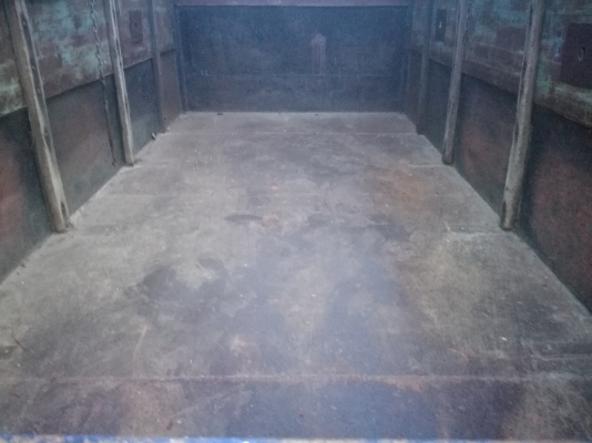 อีแต๋นสี่ล้อดั๊มพร้อมใช้งาน อีแต๋นสี่ล้อดั๊มพร้อมใช้งาน