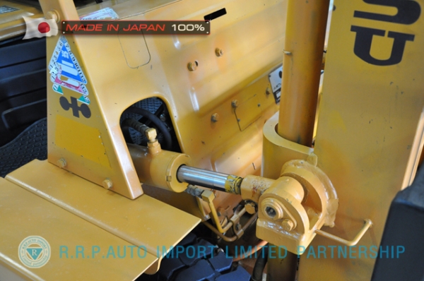 รถโฟล์คลิฟท์พร้อมขาย KOMATSU รุ่น FD25-7-13909 นำเข้าจากประเทศญี่ปุ่น 100\% ไม่เคยใช้งานในไทย