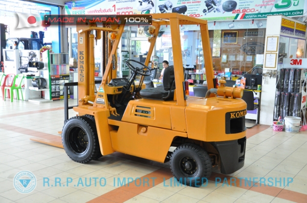 รถโฟล์คลิฟท์พร้อมขาย KOMATSU รุ่น FD25-7-13909 นำเข้าจากประเทศญี่ปุ่น 100\% ไม่เคยใช้งานในไทย