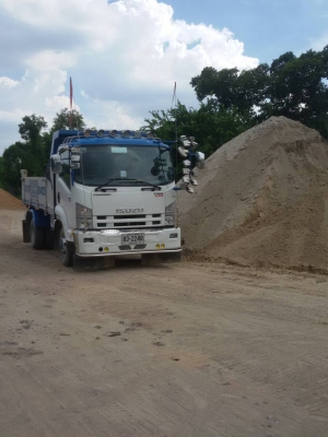ต้องการพนักงานขับรถหกล้อส่งหิน ทราย