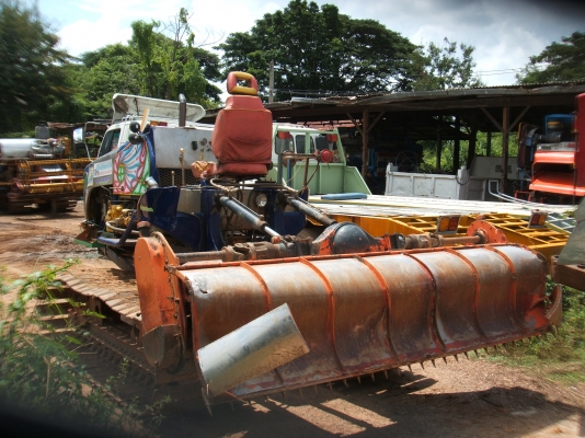 ขายรถตีดิน ตัวเดิน 10 HT ปั้มไดกินส์เบอร์ 22 เครื่องยนต์ 195 แรงม้า สภาพดีพร้อมใช้งาน