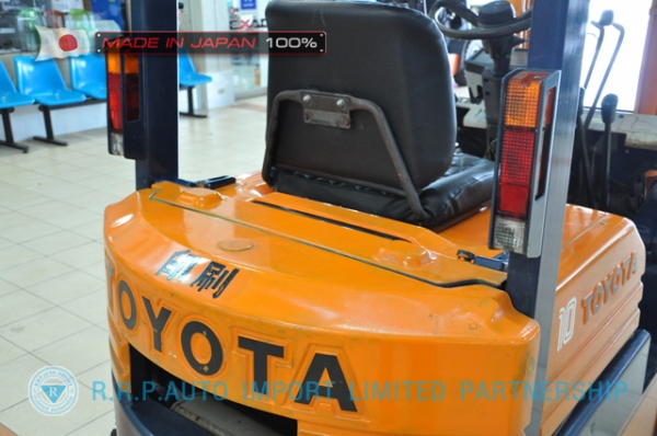 ขายรถโฟล์คลิฟท์มือสอง TOYOTA รุ่น 5FG10-14267 นำเข้าจากประเทศญี่ปุ่น 100\% ไม่เคยใช้งานในไทย