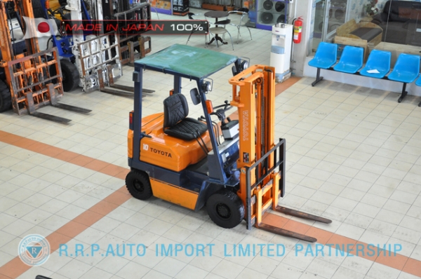 ขายรถโฟล์คลิฟท์มือสอง TOYOTA รุ่น 5FG10-14267 นำเข้าจากประเทศญี่ปุ่น 100\% ไม่เคยใช้งานในไทย