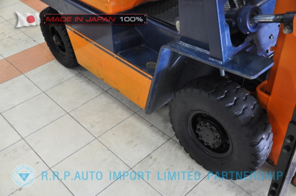 ขายรถโฟล์คลิฟท์มือสอง TOYOTA รุ่น 5FG10-14267 นำเข้าจากประเทศญี่ปุ่น 100\% ไม่เคยใช้งานในไทย