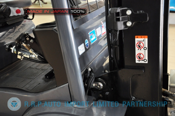 ขายรถโฟล์คลิฟท์มือสอง TOYOTA รุ่น 8FG30-30940 นำเข้าจากประเทศญี่ปุ่น 100\% ไม่เคยใช้งานในไทย