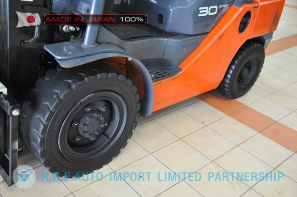 ขายรถโฟล์คลิฟท์มือสอง TOYOTA รุ่น 8FG30-30940 นำเข้าจากประเทศญี่ปุ่น 100\% ไม่เคยใช้งานในไทย