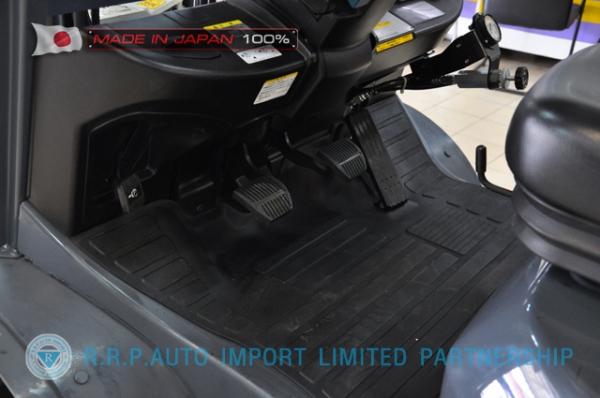 ขายรถโฟล์คลิฟท์มือสอง TOYOTA รุ่น 8FG30-30940 นำเข้าจากประเทศญี่ปุ่น 100\% ไม่เคยใช้งานในไทย