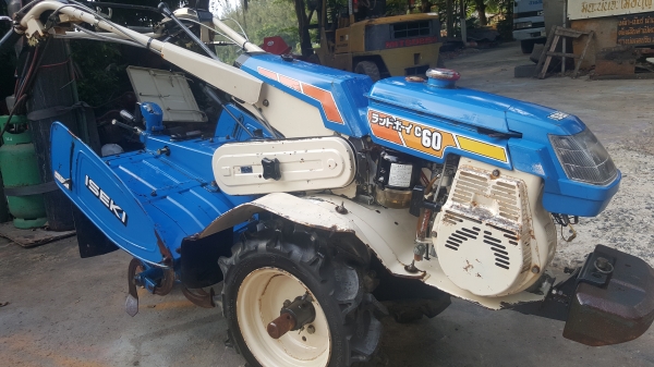 รถพรวนดิน 6 แรง เบนชิล รหัสสินค้า C1 - 5 สอบถามได้ต่อรองได้ขายได้ขาย ใบโรต้ารีเต็มๆๆ