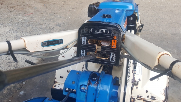 รถพรวนดิน 6 แรง เบนชิล รหัสสินค้า C1 - 5 สอบถามได้ต่อรองได้ขายได้ขาย ใบโรต้ารีเต็มๆๆ