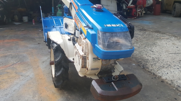 รถพรวนดิน 6 แรง เบนชิล รหัสสินค้า C1 - 5 สอบถามได้ต่อรองได้ขายได้ขาย ใบโรต้ารีเต็มๆๆ