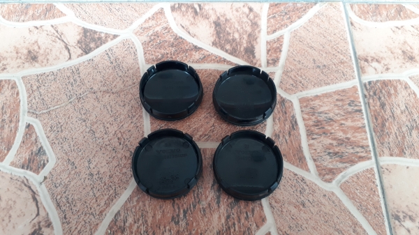 ฝาปิดดุมล้อ VOLVO แท้ ฝาปิดดุมล้อ VOLVO แท้