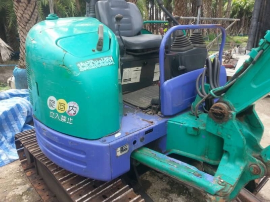 KOMATSU PC30-8 รถสวย เช็คนอก พร้อมใช้งาน 3000 ชั่วโมง มีอยู่2คัน ราคาต่อรองได้ สอบถามได้ครับ 0872976