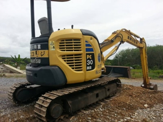 KOMATSU PC30-8 รถสวย เช็คนอก พร้อมใช้งาน 3000 ชั่วโมง มีอยู่2คัน ราคาต่อรองได้ สอบถามได้ครับ 0872976 KOMATSU PC30-8 รถสวย เช็คนอก พร้อมใช้งาน 3000 ชั่วโมง มีอยู่2คัน ราคาต่อรองได้ สอบถามได้ครับ 0872976