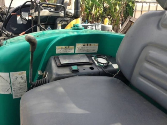 KOMATSU PC30-8 รถสวย เช็คนอก พร้อมใช้งาน 3000 ชั่วโมง มีอยู่2คัน ราคาต่อรองได้ สอบถามได้ครับ 0872976