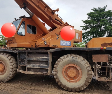 ขายรถเครนมือสองขนาด 25 ตัน สนใจติดต่อคุณรัตนศักดิ์ โทร.081-7621704