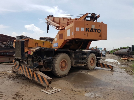 ขายรถเครนมือสองขนาด 25 ตัน สนใจติดต่อคุณรัตนศักดิ์ โทร.081-7621704