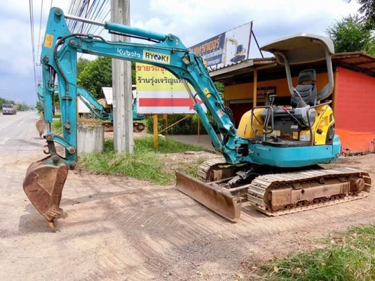 ขายรถขุด ยี่ห้อ : KUBOTA  แบบ : U-35S(ขนาดPC35) เก่านอกญี่ปุ่น100\% ไม่เคยใช้งานในไทย มีเอกสารใบอินวอย ** ราคา450,000 บาท ต่อรองได้คะ ** สนใจติดต่อ-สอบถามได้ตลอดเวลานะคะ     โทร: 099-907-9273 กิ๊ฟ กมลชนก     โทร : 099-907-3356 ช่างบัง ไอดี ไลน์ : gift_174