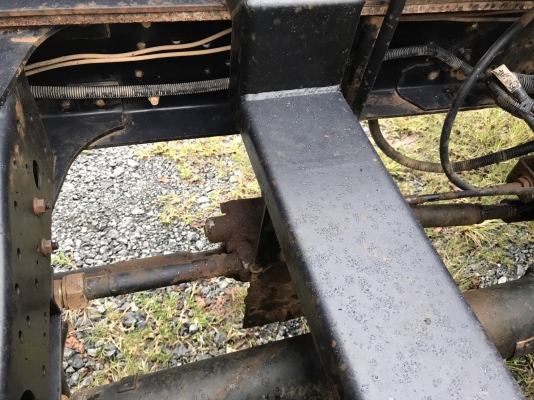 6ล้อดั้มพ์ ISUZU NPR 130แรงม้า ปี48 รถสวย เครื่องดี ไมล์แสนต้นๆ คัทซีสวย ราคาต่อรองได้ เล่มพร้อมโอน สอบถาม 0872976734