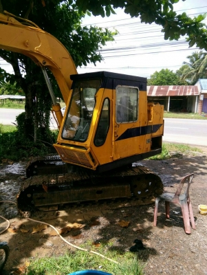 KOMATSU PC60-1 รถเครื่องดี ปั้มดี ช่วงล่างเต็ม สวยๆ พร้อมใช้งาน ยังใช้งานอยู่ ราคาต่อรองได้ครับ สนใจ