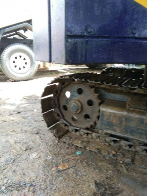 KOMATSU PC60-1 รถเครื่องดี ปั้มดี ช่วงล่างเต็ม สวยๆ พร้อมใช้งาน ยังใช้งานอยู่ ราคาต่อรองได้ครับ สนใจ