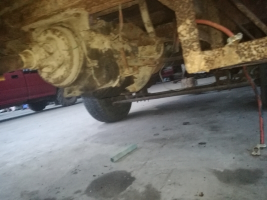 อีแต๋นสี่ล้อพร้อมใช้งาน อีแต๋นสี่ล้อพร้อมใช้งาน