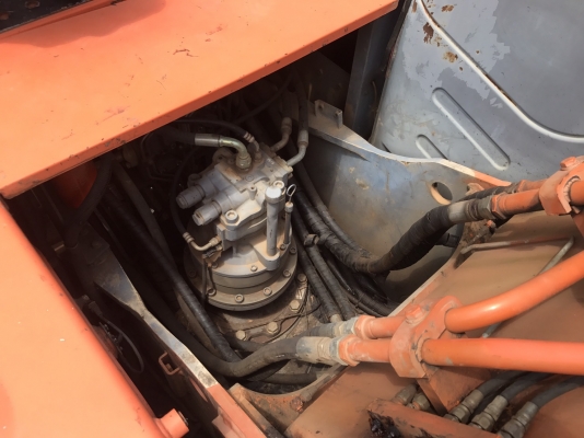 ขายแบคโฮ Hitachi ZX รถสภาพดี ใช้น้อย สนใจติดต่อ 081-9426747