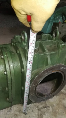 6,500 บ. กทม.ส่งฟรี โทร 083-2000058LINE ID:    line832923 เครื่องMECHANICAL  BOOSTER. PUMP (เครื่องดูด-อัดอากาศ) ที่ได้ปริมาตรอย่างมากและเร็ว ด้านในเป็นแบบลูกสูบโรตารีหมุนขบกันเพื่อรีดอากาศ ใช้ต้นกำลังขับหมุนแค่2 แรงม้า โครงสร้างเป็นโลหะเหล็กแข็งแรงจากญี่