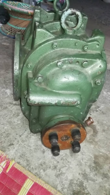 6,500 บ. กทม.ส่งฟรี โทร 083-2000058LINE ID:    line832923 เครื่องMECHANICAL  BOOSTER. PUMP (เครื่องดูด-อัดอากาศ) ที่ได้ปริมาตรอย่างมากและเร็ว ด้านในเป็นแบบลูกสูบโรตารีหมุนขบกันเพื่อรีดอากาศ ใช้ต้นกำลังขับหมุนแค่2 แรงม้า โครงสร้างเป็นโลหะเหล็กแข็งแรงจากญี่