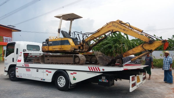 PC40-6 พร้อมใช้ สภาพดีช่วงล่างโซ่ใหม่ระบบดีปั๊มดี เครื่องดี