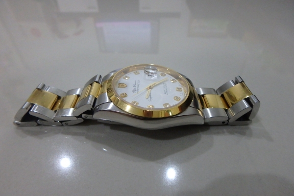 ลดราคา-นาฬิกา OP ชาย รุ่น Sapphire 8934M616 เรือน2กษัตริย์ ของแท้ สภาพดี ส่งฟรี
