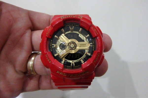 นาฬิกา CASIO Baby-G รุ่น BA-110VLA สีแดงทอง ของแท้ สภาพใหม่ ส่งฟรี