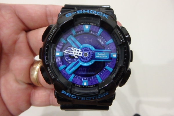 นาฬิกา CASIO G-shock รุ่น GA-110HC สีดำม่วง ของแท้ สภาพใหม่ ส่งฟรี