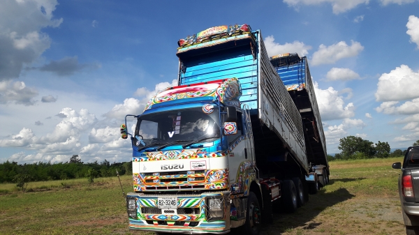 ขาย  360 ปี57 สวยพร้อมใช้ แม่ลูกดั้ม ขาย  360 ปี57 สวยพร้อมใช้ แม่ลูกดั้ม