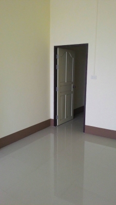 ขายและให้เช่าตึกสภาพสวย ทำเลดี ตึกสองชั้นสองคูหา มีระเบียงชั้นสอง ด้านหลัง วิวดีมาก สภาพสวยพร้อมใช้งานได้ทันที ผ่อนสบาย ๆ กับธนาคารกสิกรไทย ได้ครับ พิเศษ จองวันนี้ แจกทองคำฟรี 1 บาท.