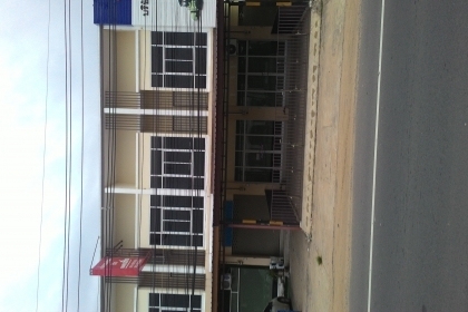 ขายและให้เช่าตึกสภาพสวย ทำเลดี ตึกสองชั้นสองคูหา มีระเบียงชั้นสอง ด้านหลัง วิวดีมาก สภาพสวยพร้อมใช้งานได้ทันที ผ่อนสบาย ๆ กับธนาคารกสิกรไทย ได้ครับ พิเศษ จองวันนี้ แจกทองคำฟรี 1 บาท.