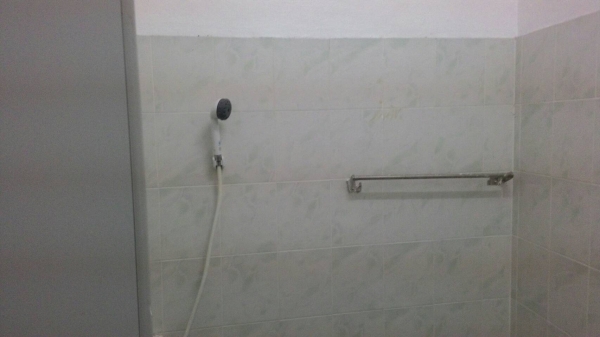 ขายและให้เช่าตึกสภาพสวย ทำเลดี ตึกสองชั้นสองคูหา มีระเบียงชั้นสอง ด้านหลัง วิวดีมาก สภาพสวยพร้อมใช้งานได้ทันที ผ่อนสบาย ๆ กับธนาคารกสิกรไทย ได้ครับ พิเศษ จองวันนี้ แจกทองคำฟรี 1 บาท.