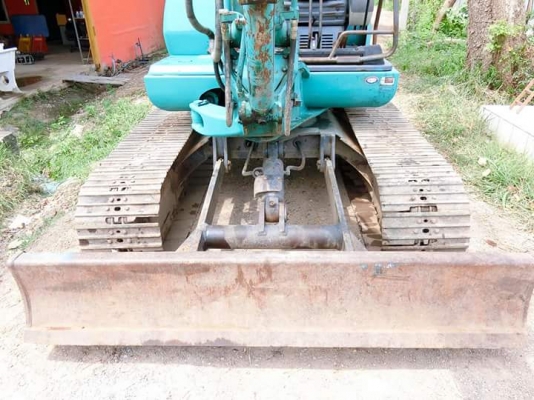 ขายรถแบ๊คโฮ ยี่ห้อ:KOMATSU แบบ:PC40รุ่น7 รถเก่านอกแท้100\% ไม่เคยใช้งานในไทย มีเอกสารใบอินวอย รถพร้อมลงงาน เครื่อง4สูบ มีลายหัวกระแทก สนใจติดต่อ-ต่อรองราคา โทร : 099-907-9273 กิ๊ฟ กมลชนก , 099-907-3356 ช่างบัง