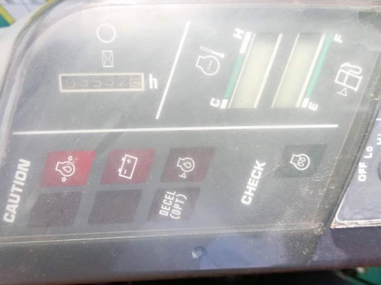 ขายรถแบ๊คโฮ ยี่ห้อ:KOMATSU แบบ:PC40รุ่น7 รถเก่านอกแท้100\% ไม่เคยใช้งานในไทย มีเอกสารใบอินวอย รถพร้อมลงงาน เครื่อง4สูบ มีลายหัวกระแทก สนใจติดต่อ-ต่อรองราคา โทร : 099-907-9273 กิ๊ฟ กมลชนก , 099-907-3356 ช่างบัง