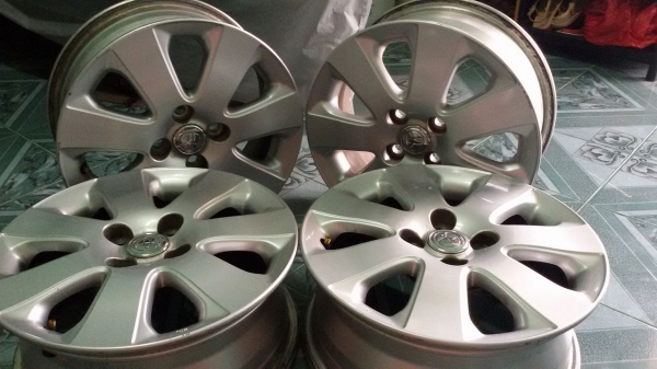 ล้อแม็กเดิม Toyota ขอบ15