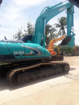ขายKOBELCO SK200-2  มาร์คไฟว์  เก่าญี่ปุ่นแท้ มีลายแย๊ก  หลุดมัดจำ  สภาพสวย พร้อมใช้  โทร 089-3818694  ดวงนภา