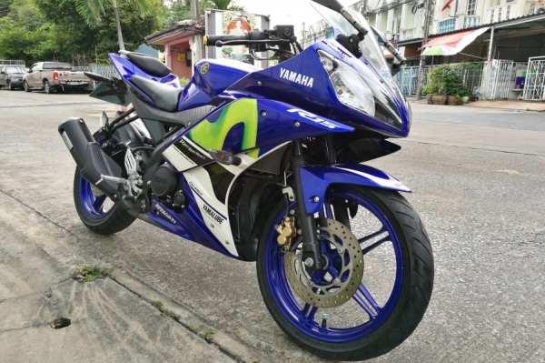 R15 2016 ลาย moto gp รถบ้านแท้ มือเดียว เล่มชุดโอนครบ ภาษีไม่ขาด