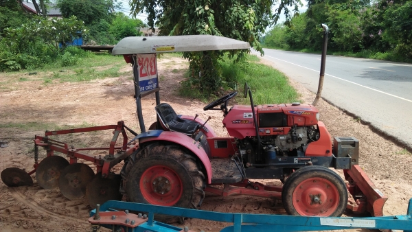 ขายด่วยรถไถkubota krt140 อุปกรณ์ครบ รถใช้งานมือเดียว เจ้าของขับเอง