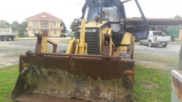 Catterpillar 428B ตักหน้าขุดหลัง บูมสไลท์ บุ้งกี๋เปิดล่างได้ เก่านอกใช้นอย(เอกสารอินวอยส์)