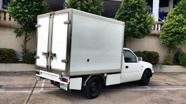ISUZU SPARK EX 2.5 TURBO ISUZU SPARK EX 2.5 TURBO