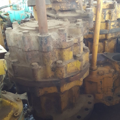 โป๊ะสวิง เกียร์สวิง KOMATSU PC 200-5 เซียงกงใน ราคา 55,000 บาท