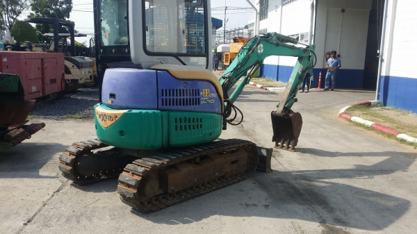 ขายรถขุดนำเข้าจากญี่ปุ่น PC30MR-1 13779 ปี2000 3,883 ชม โทร 061-4194021 พรภวิษย์