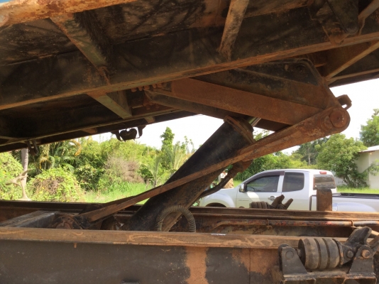 ขายIsuzu 270ปี48ดั๊มแม่ลูก สภาพพร้อมใช้ ติดต่อคุณอ๊อฟพิจิตร086-737-9991
