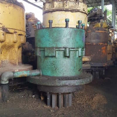 โป๊ะสวิง เกียร์สวิง KOBELCO SK 120-5 เก่านอกญี่ปุ่นแท้ๆ 50,000