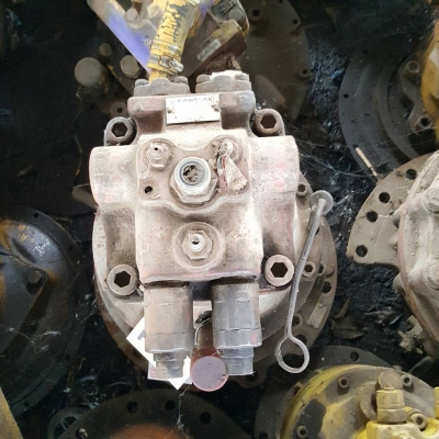 โป๊ะสวิง เกียร์สวิง HITACHI EX 200-2 เก่านอกญี่ปุ่นแท้ๆ 90,000 บาท โป๊ะสวิง เกียร์สวิง HITACHI EX 200-2 เก่านอกญี่ปุ่นแท้ๆ 90,000 บาท